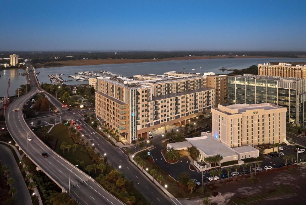 Holiday Inn Express & Suites Charleston Dwtn -Westedge By Ihg Extérieur photo