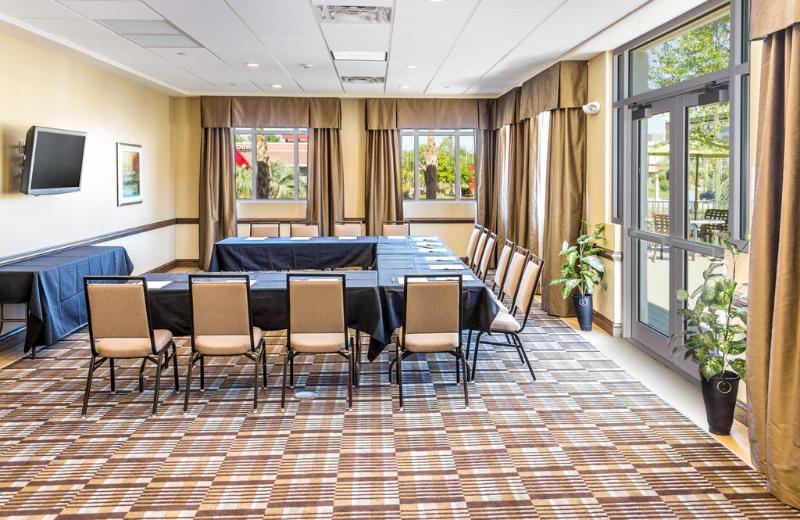 Holiday Inn Express & Suites Charleston Dwtn -Westedge By Ihg Extérieur photo