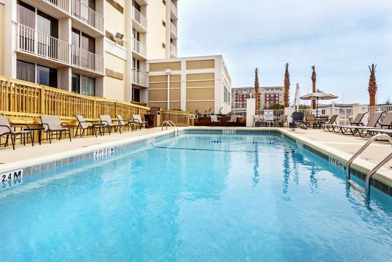 Holiday Inn Express & Suites Charleston Dwtn -Westedge By Ihg Extérieur photo